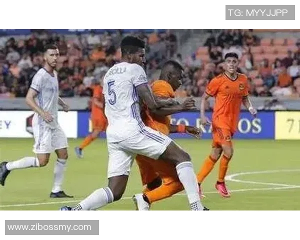 Fc达拉斯与白帽的激烈对决揭示足球战术与团队合作的重要性 Fc达拉斯与白帽的激烈对决揭示足球战术与团队合作的重要性